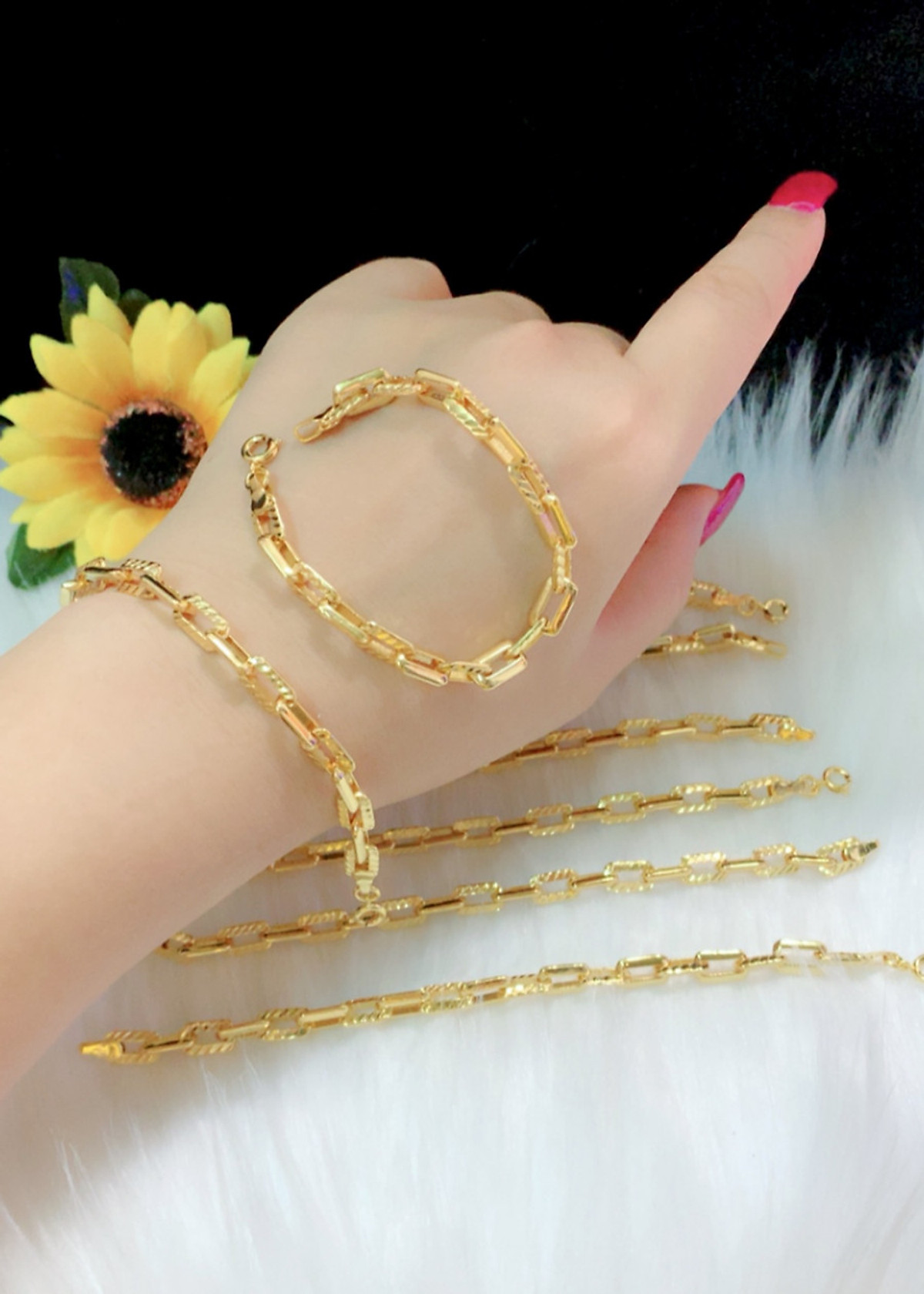 Vòng tay vàng 18k