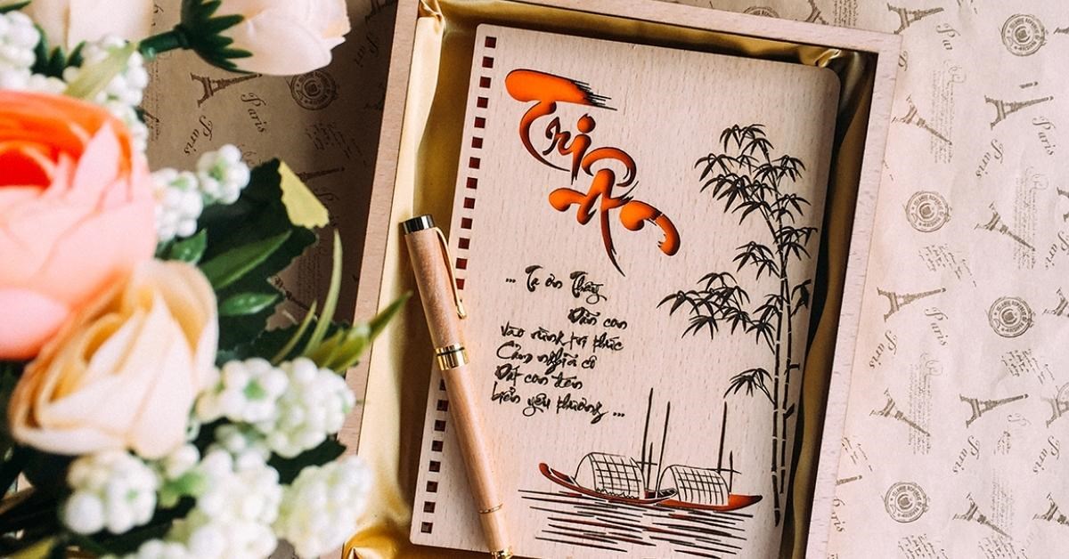 Chọn quà 20/11 tinh tế và sang trọng, gửi trọn tấm lòng tri ân đến thầy cô